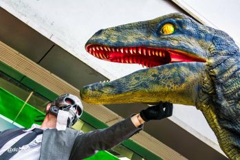 Raptor at convention animatronic velociraptor at event
